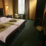 Novera Hotel 4*