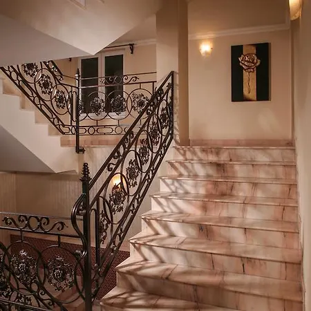 Hotel Novera 4*