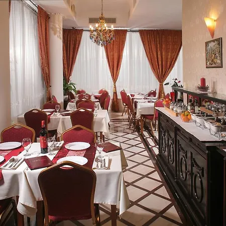 Novera Hotel Temešvár